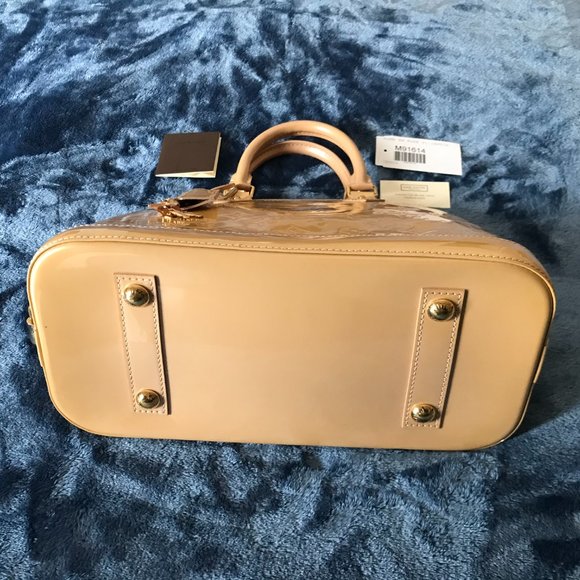 Louis Vuitton VERNIS Alma PM Rose Florentin Bag - Picture 16 of 16